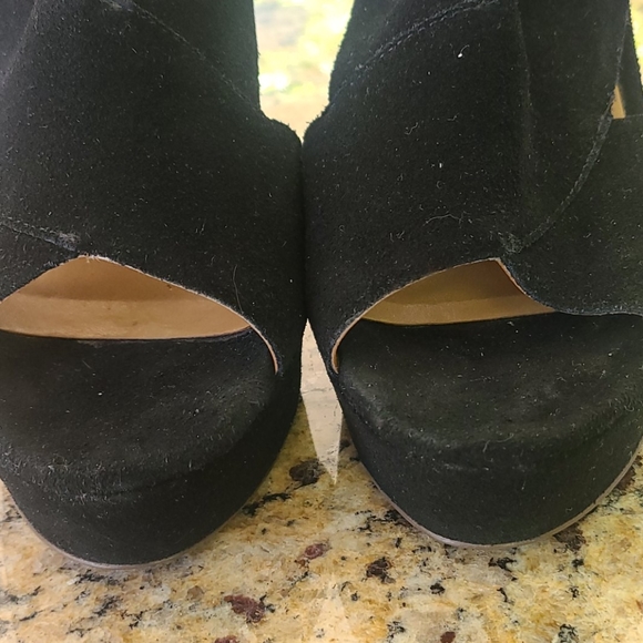 EUC Black suede wedge sandals - Picture 4 of 11